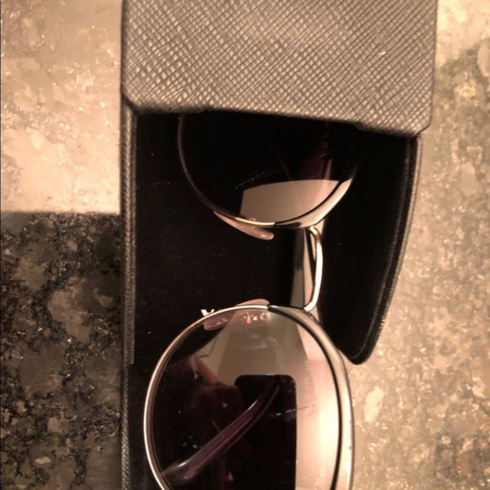 PRADA SUNGLASSES - Picture 4 of 5